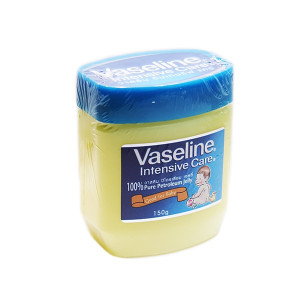 Pure Vaseline Intensive Protection (Vaseline) - 150g. Pure Vaseline Intensive Protection (Vaseline) - 150g.